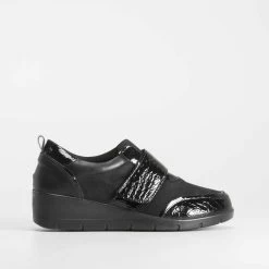 Zapato Cuña Velcro Charol COMFEET