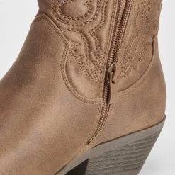 Botín De Tacón Campero Marrón NYC -Moda Zapatos Tienda 7da60485 08e4 4fe6 a1e1 9703bd6557de 23222csn4tt1m28 000 005