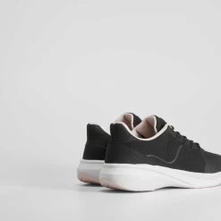 Zapatilla Deportiva Freya Negra UTWO -Moda Zapatos Tienda c7e3e430 b58c 4cb5 b4f3 98f125fb138f 23222spw1ru2n56 000 003