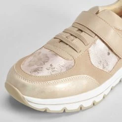 Deportivo Beige Detalles Dorados COMFEET -Moda Zapatos Tienda cfb29993 64ca 4598 963c 94f8b71382e6 23222csc1zp1x41 000 005